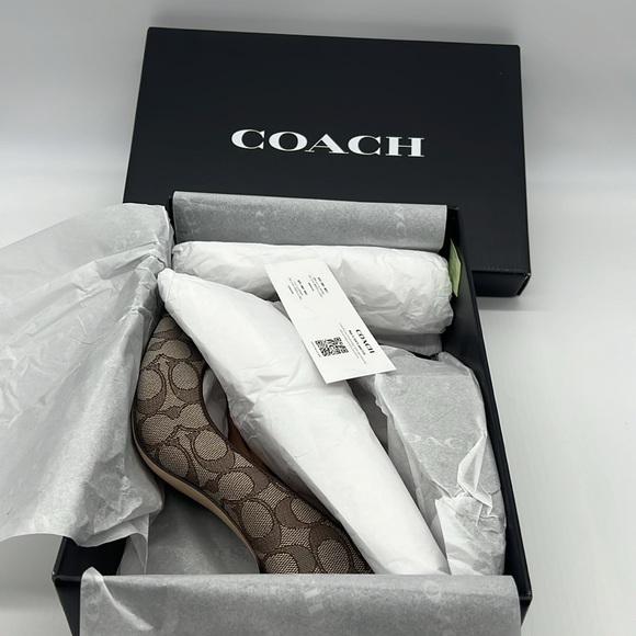 Coach Skyler Monogram Jacquard Pumps Oak Maple - Picture 13 of 15